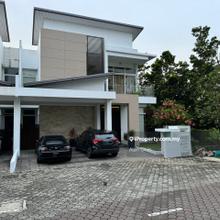 2 storey semi-d renovated corner lot unit 