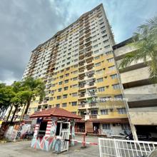 Well Maintain & Below Market Price Condo In Batu Caves