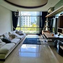 Luxurious Sunway Vivaldi duplex, very spacious, priced to sell. Vacant