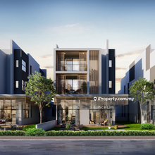 Courtyard Villas //  1.5 storey condominium 