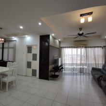 Palm palladium , 1396sf, 4 rooms 2 bath