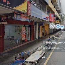 Walking distance to mrt station 
