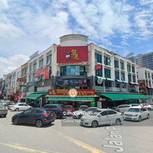 Bandar Puteri Puchong 4 storey shop office For Rent