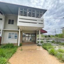 Town area freehold double storey corner lot for sales! Big extra land