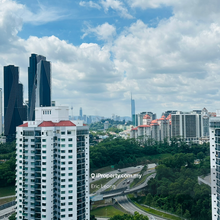 High floor with KL city view and pool view 