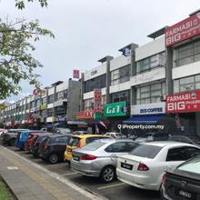 Jalan Tasik Utama 5 ,3 storey Shop, good for invest or own use 