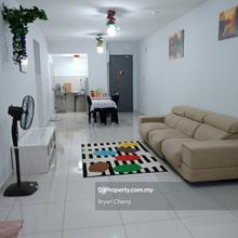 Fully Furnished Condo near lrt