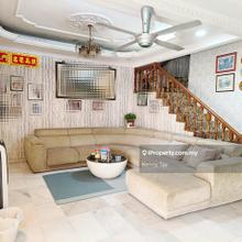 Freehold, gated guarded, good neighbourhood, tip top condition,