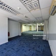 Highest floor for rent facing Starling Mall