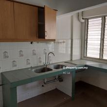 Makmur Apartment House for rental
