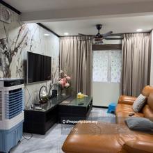 Rebuilt newly 1 1/2 sty house intermediate for sales at kepong area 