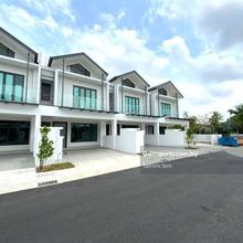 Freehold, Guarded Gated