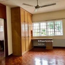 Semi-D house for Rent