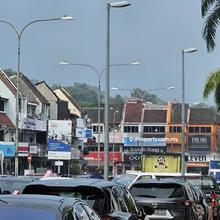 Big corner 3 storey shop for sale 