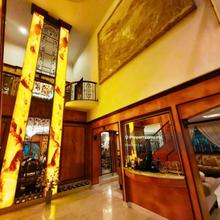Taman Rinting - (Bungalow Corner Land 18k sq ft)