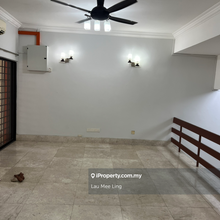 Gated & guarded 2-sty house unit for rent in Taman Desa
