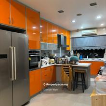 3 storey super link house with renovated good condition