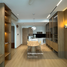 Cosy unit with cabinets 