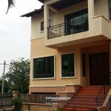 Freehold 3 Storey House In Town Area For Sale
