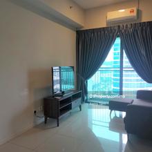 Short walk to Jaya One mall, short drive to MRT/LRT station