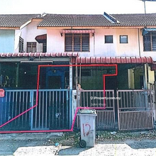 Town house in taman saujana,bukit katil,melaka 