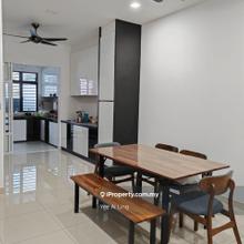Scarlet Bandar Rimbayu Renovated Double Storey Intermediate for Sale 