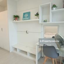 2 Room , Near walking Distance LRT and MRT 2 station , Soho 