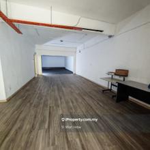 Raja Uda 1st floor for Rent Rm1500
