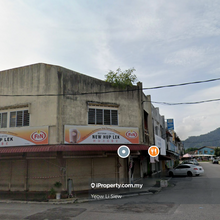 Freehold corner shoplot galing town