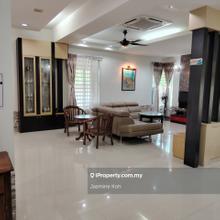Huge Bungalow with Nice Interior