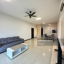 Molek Regency Serviced Residence For Sale 
