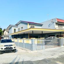 End Lot/ 2 storey Low Cost Terrace/ New Renovated/ Taman Indah Pontian