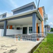 Jalan Salleh Double Storey Terrace House For Rent (Corner) In Muar