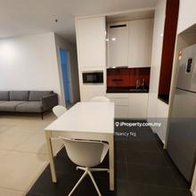 Arcoris 1 room for rent