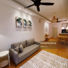 Ready units, Free furnish, Walk to Shop & Mall, Nice view,Below market