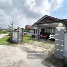 Banglo Setingkat Dalam Pekan Bukit Payong