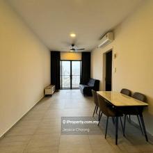 Fully furnished, top-notch condition unit!