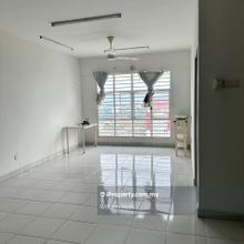 Great community. Near parks, schools, libraries, and shops.