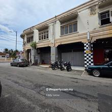 2 Adjoining Shoplots @ Kampung Hulu For Rent