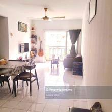 Hot Area kinrara ria apartment 815 sft taman kinrara