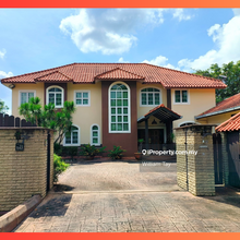 Kampung Stulang Laut