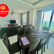 Island Resort 2500sf  Condominium Seaview Located in Batu Ferringhi