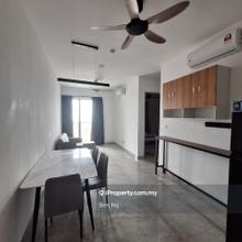 Tastefully Decorated Fully Furnished Unit