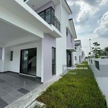 Robin @ Bandar Rimbayu, 2 Storey 3r3b Endlot Basic Unit for Rent