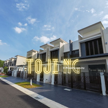 Corner Lot, Bare Unit 2 Sty