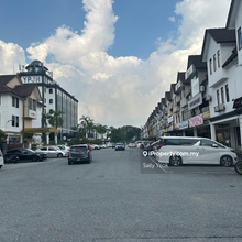 3 storey shop at Taman Tampoi Indah/ Johor Bahru