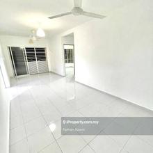 Apartment Laguna biru 2 Rawang Corner unit