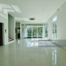 Semi-D house for Sale