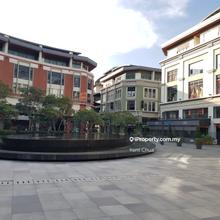 Limited corner lot, facing fountain !