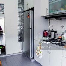3r2b unit with 1 carpark for sale